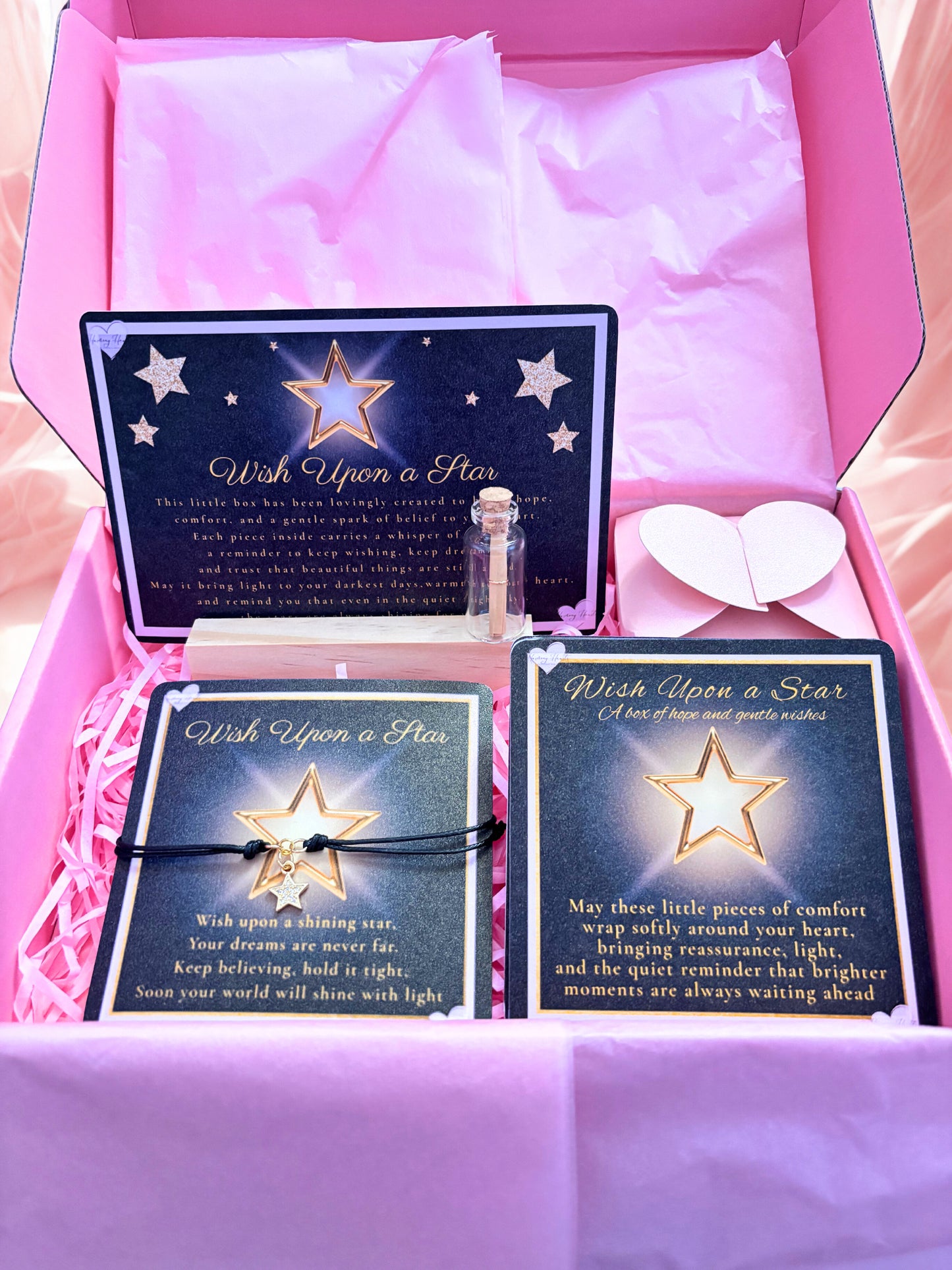 Star-themed gift set with cards and bracelet in a pink box
